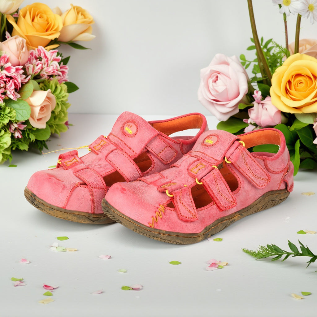 TMA EYES Women's Hook and Loop Closed-Toe Leather Sandal